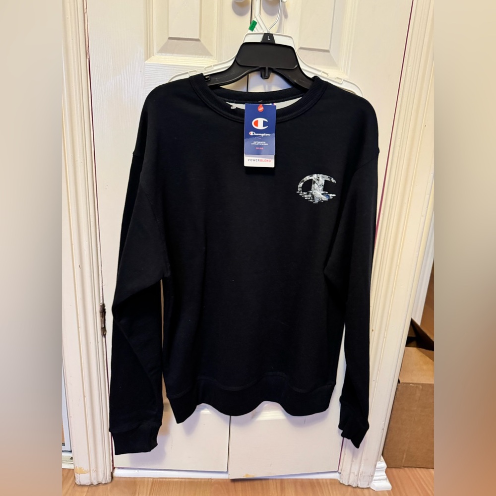 CHAMPION Black Crewneck Sweater